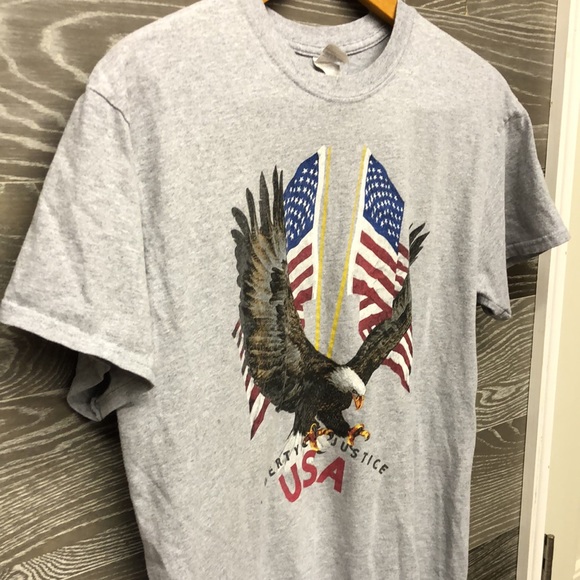 Gildan patriotic t-shirt liberty and justice - Picture 3 of 4